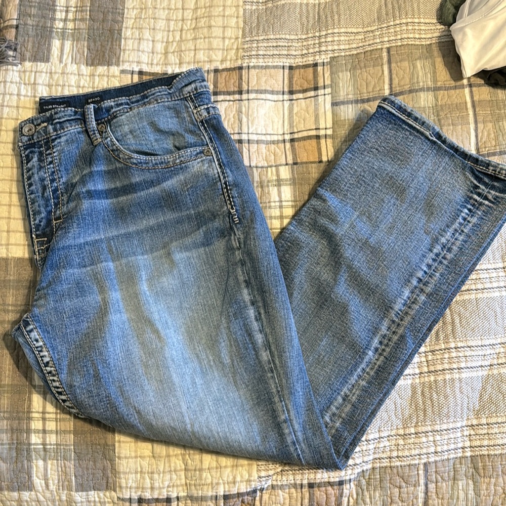 Buckle BKE Tyler Straight Jeans, size 38x30